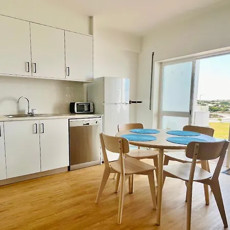 Luciana - Beachside, Balcony, Sunset View Διαμέρισμα Ferrel (Leiria)