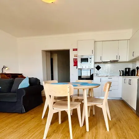 Διαμέρισμα Luciana - Beachside, Balcony, Sunset View